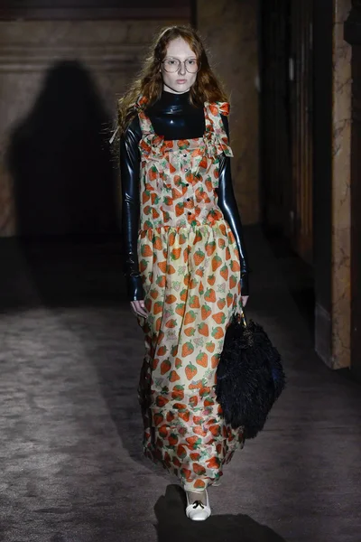 Look 59